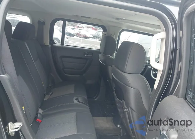 5GTDN136468284468: 44476830