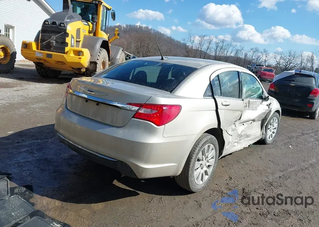 1C3CCBAB2EN211585: 44476904