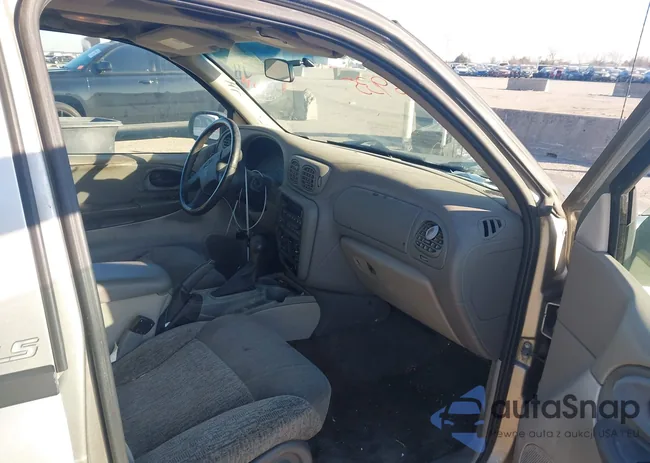 1GNDS13S222225680: 44476935