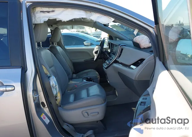 5TDYZ3DC6JS917750: 44477139