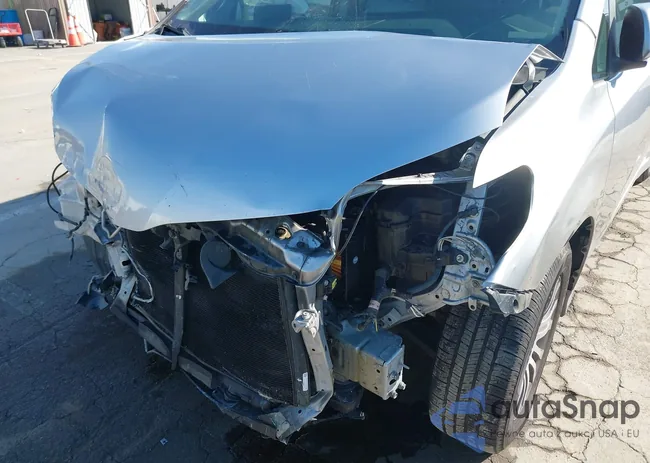 5TDYZ3DC6JS917750: 44477139