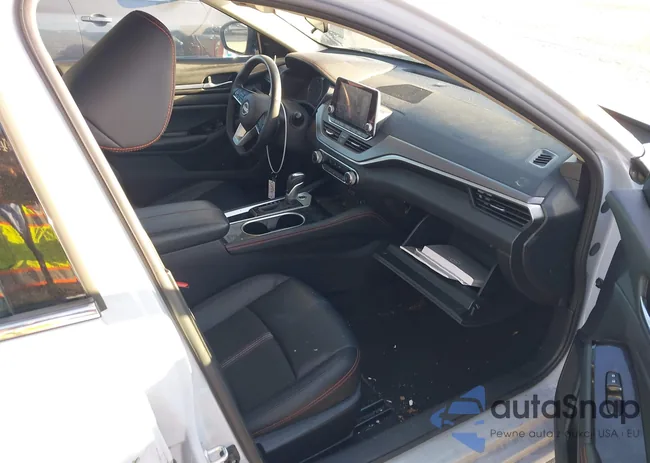 1N4BL4CV8SN341530: 44477171