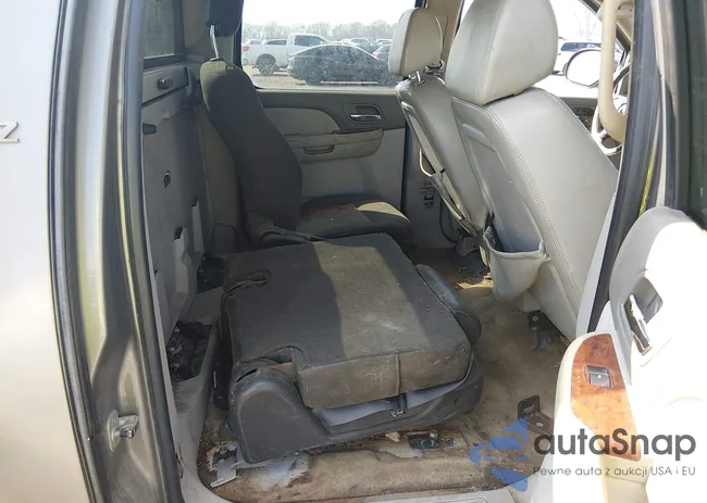 3GNEC12J07G269055: 44476414