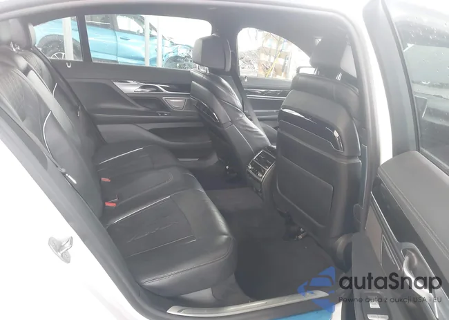 WBA7F2C56KB239928: 44476508