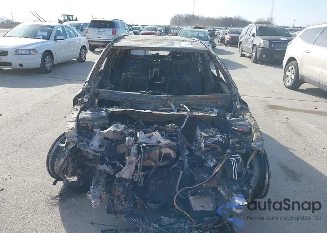 WDCTG4EB8LU027593: 44476544