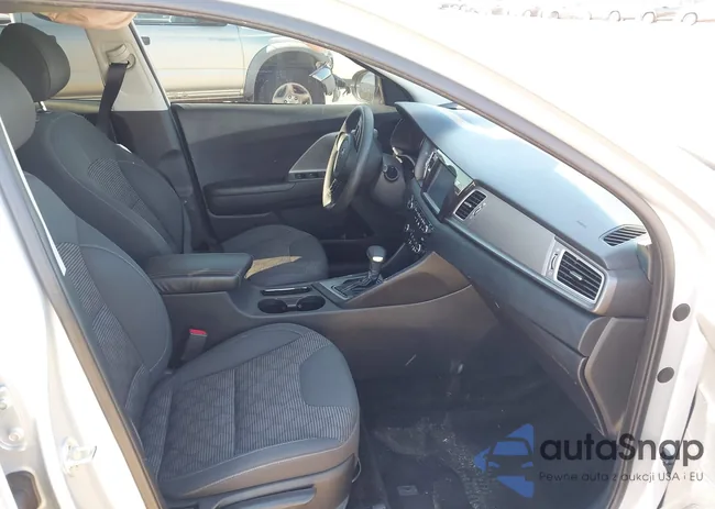 KNDCB3LC8K5345698: 44477735