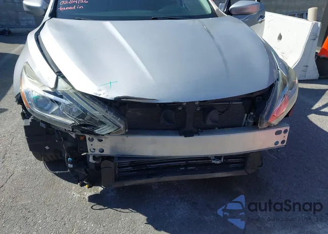 1N4AL3AP5GL195083: 44477780