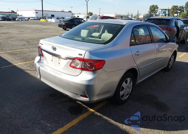 JTDBU4EE1BJ104454: 44477782