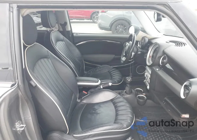 WMWMM33598TP89013: 44477843