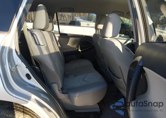 2T3BF4DV2CW262705: 44477866