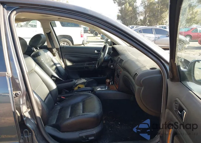 WVWEH63B51E007710: 44477904