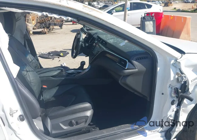 4T1B21HK4JU007053: 44477955