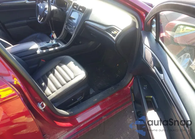 3FA6P0MU5KR256064: 44477969