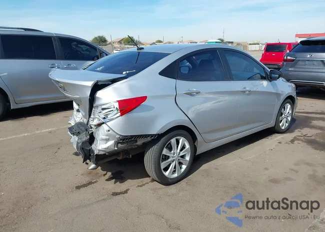 KMHCU4AE9CU247108: 44478075