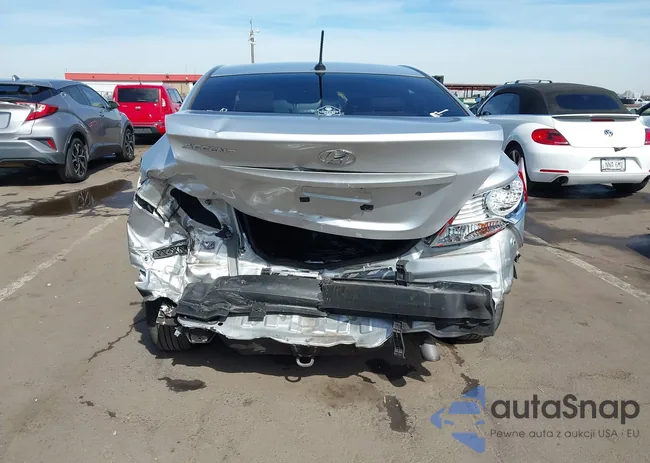 KMHCU4AE9CU247108: 44478075