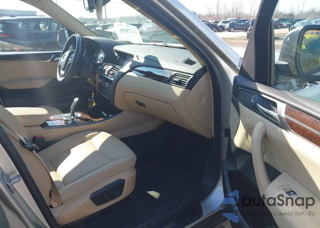 5UXWX9C37H0T18093: 44478098