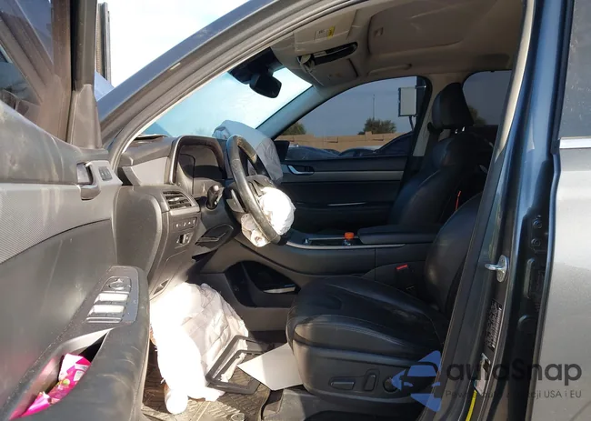 KM8R44HE4NU358555: 44477334