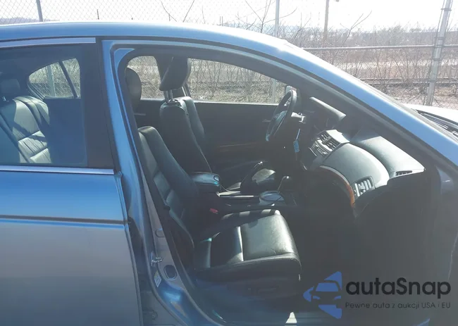 1HGCP3F84BA008382: 44477482