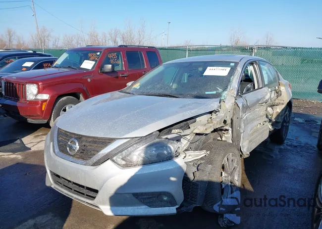 1N4AL3AP5HC144796: 44477501