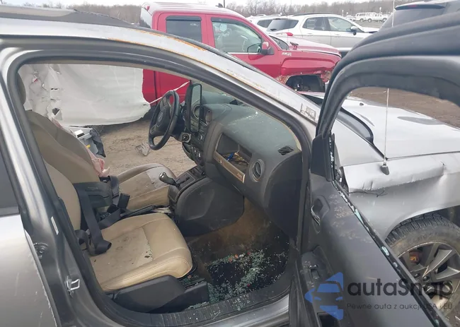 1C4NJDBD9GD790393: 44478866