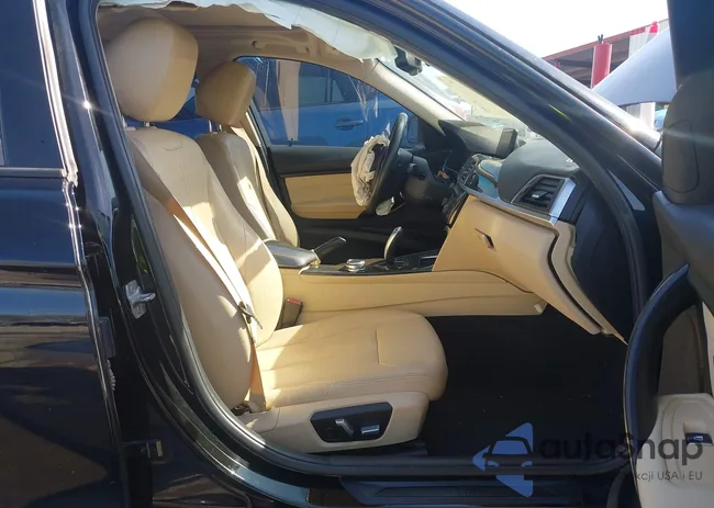 WBA8E1G53HNU13599: 44478908