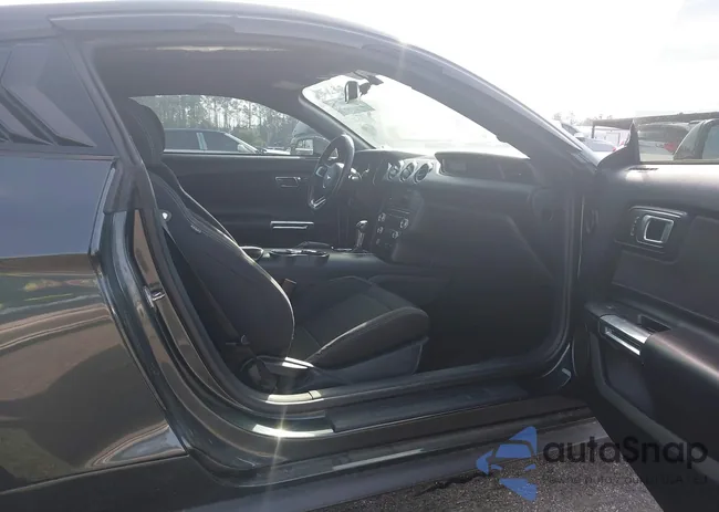 1FA6P8AM6G5210952: 44479062