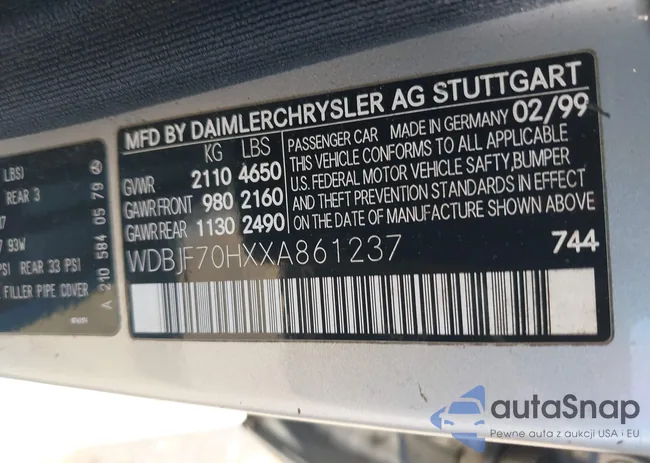 WDBJF70HXXA861237: 44479089