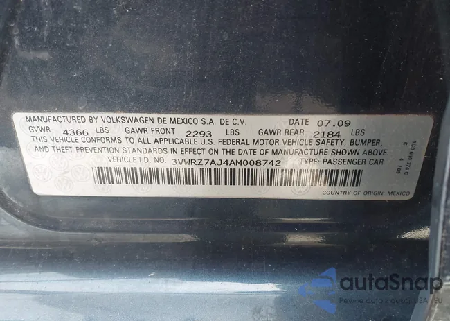 3VWRZ7AJ4AM008742: 44479180