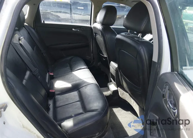 2G1WC5E30C1213680: 44479260