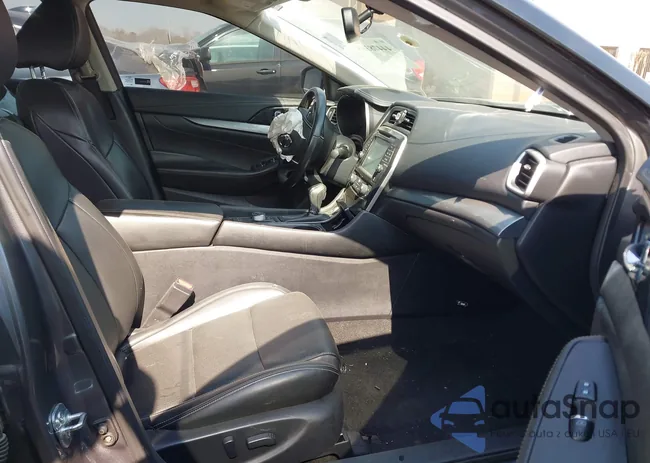 1N4AA6AP0JC397702: 44478363