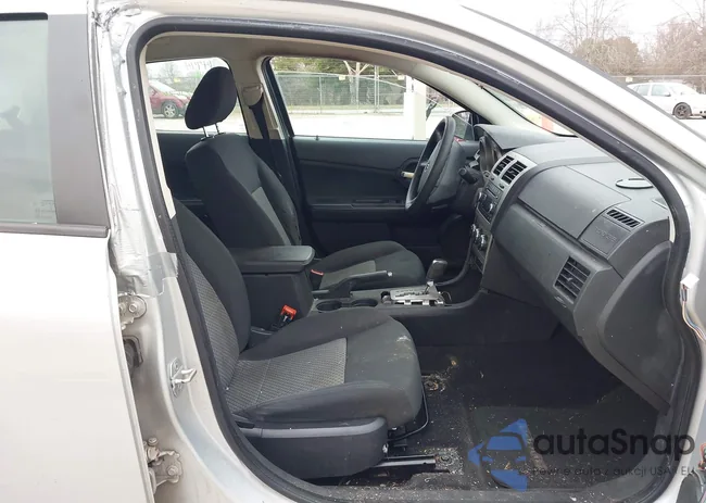 1B3LC46B09N562602: 44478542