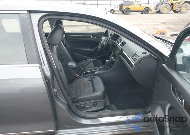 1VWCN7A3XEC018279: 44478564