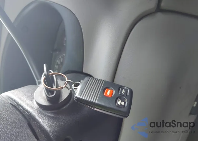 1FMDU32X4TUD33067: 44478617