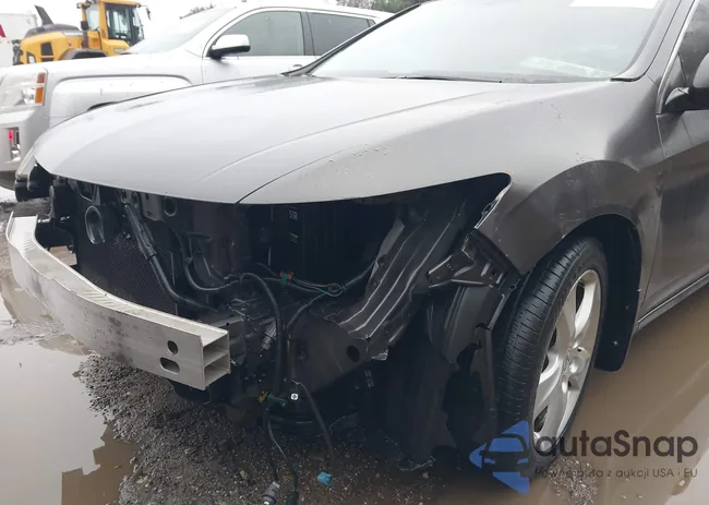 JH4CU2F65AC015441: 44478675