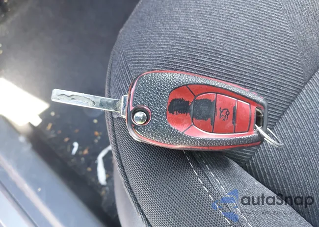 KL77LGE28RC121067: 44479937