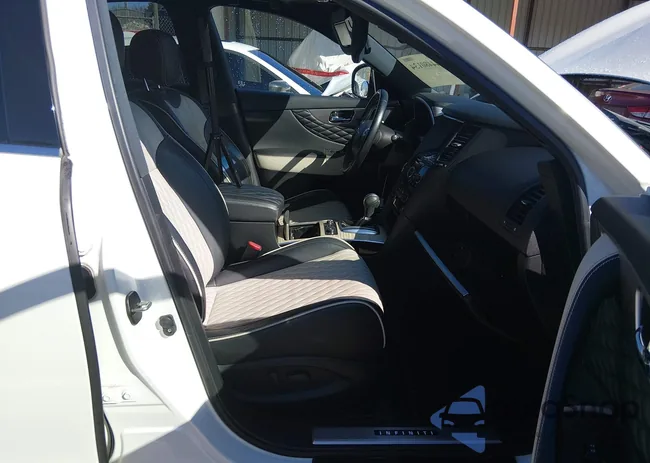 JN8CS1MW4HM413124: 44480134