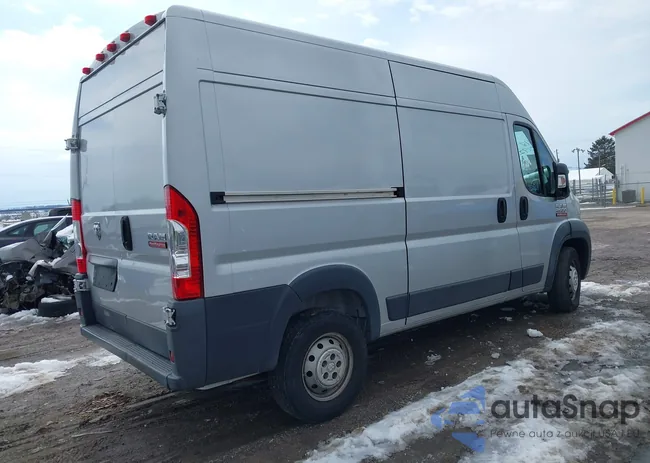 3C6TRVCG8EE119865: 44480192