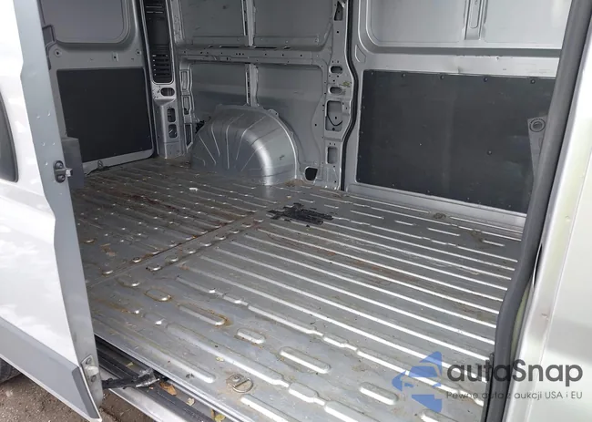 3C6TRVCG8EE119865: 44480192