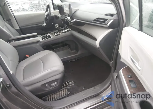 5TDYRKEC1NS076743: 44479332