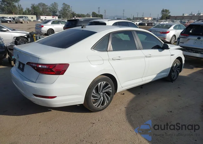 3VWE57BU0LM077370: 44479511