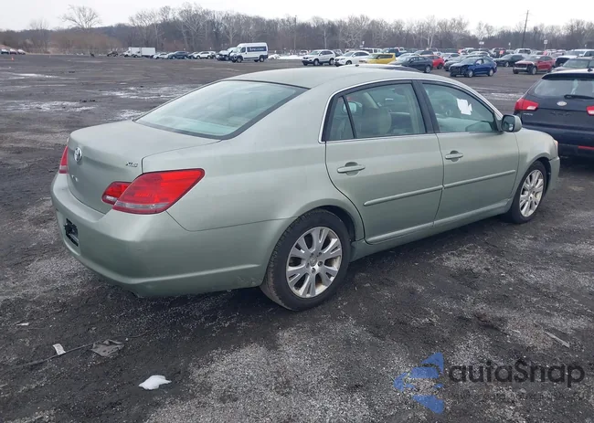 4T1BK36BX8U300321: 44479526