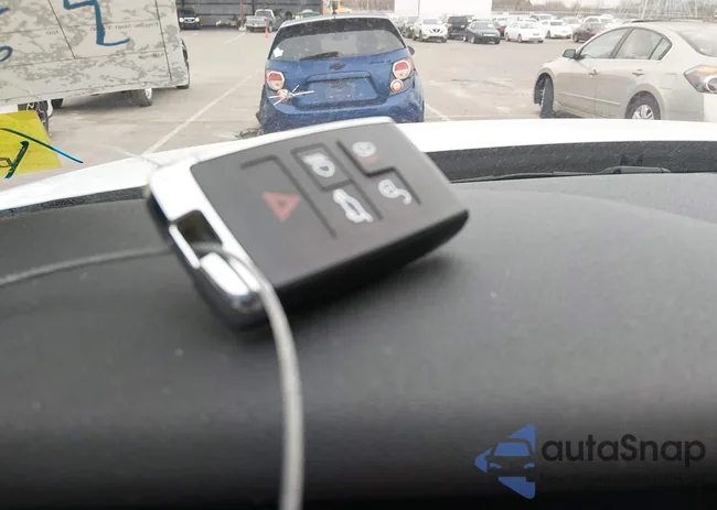 SALRT2RV6JA053394: 44479574