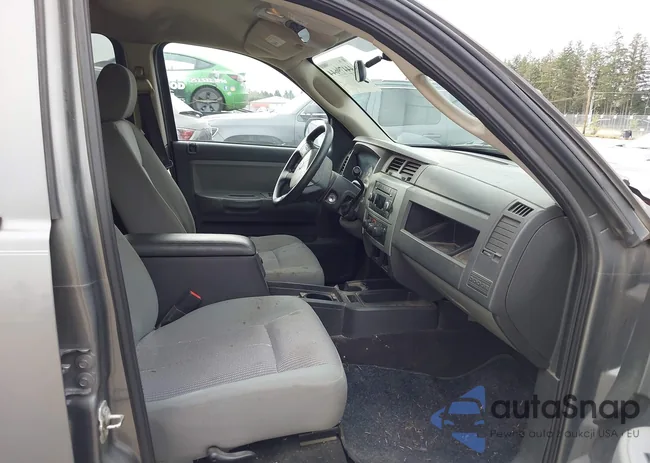 1D7HE48N28S560295: 44479644