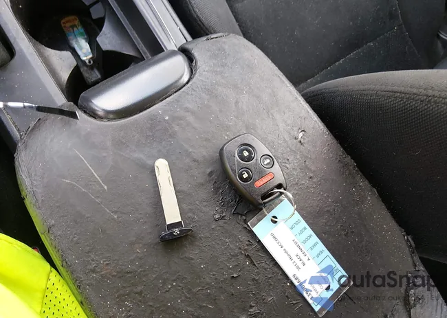 1HGCS1A75CA014128: 44479662