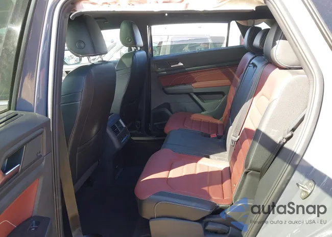 1V2FE2CA7NC215715: 44481029