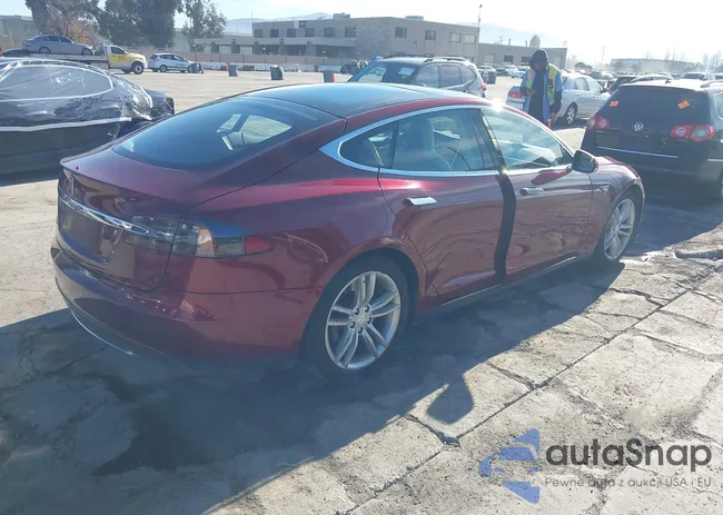 5YJSA1DN8CFS00373: 44481276