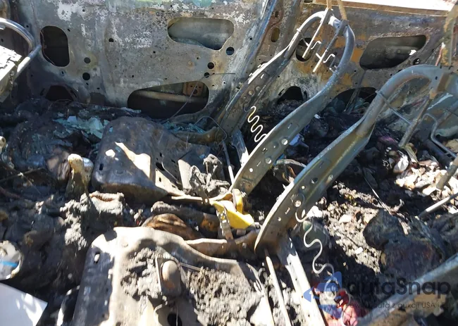 ML32A3HJ4JH011979: 44480540