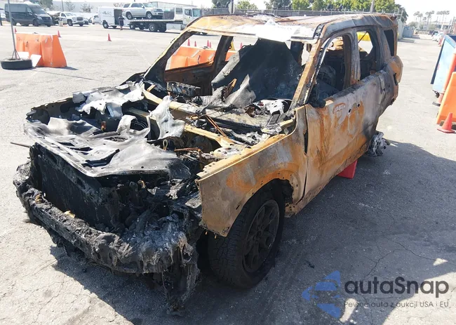 3FMCR9B6XMRB03162: 44480635