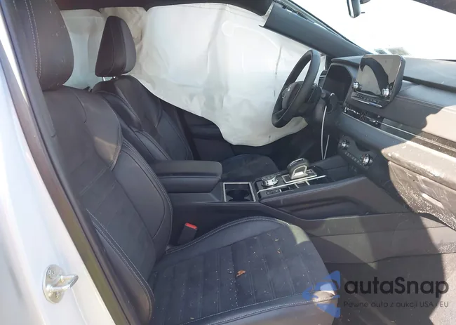 JA4J4UA85PZ040997: 44481824