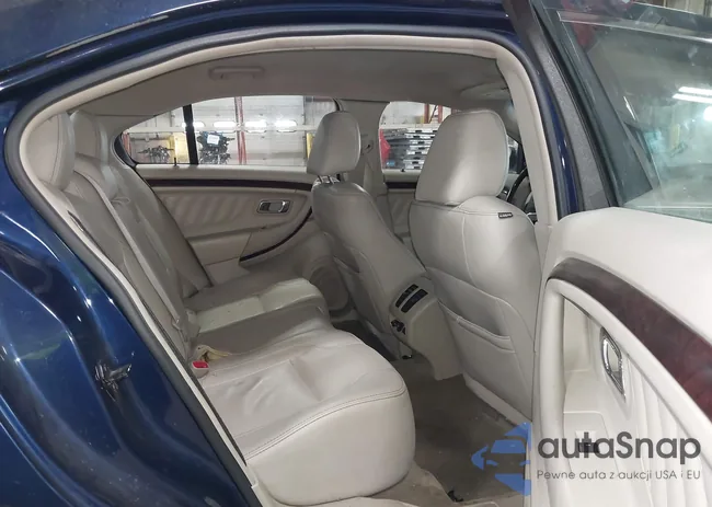 1FAHP2FW4CG112212: 44481953